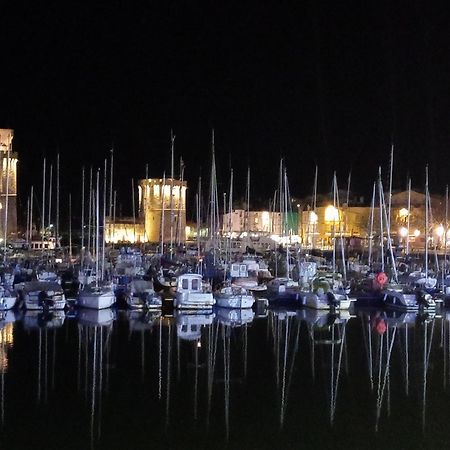 Ferienwohnung Les Arcades, T2 En Hypercentre La Rochelle  Exterior foto