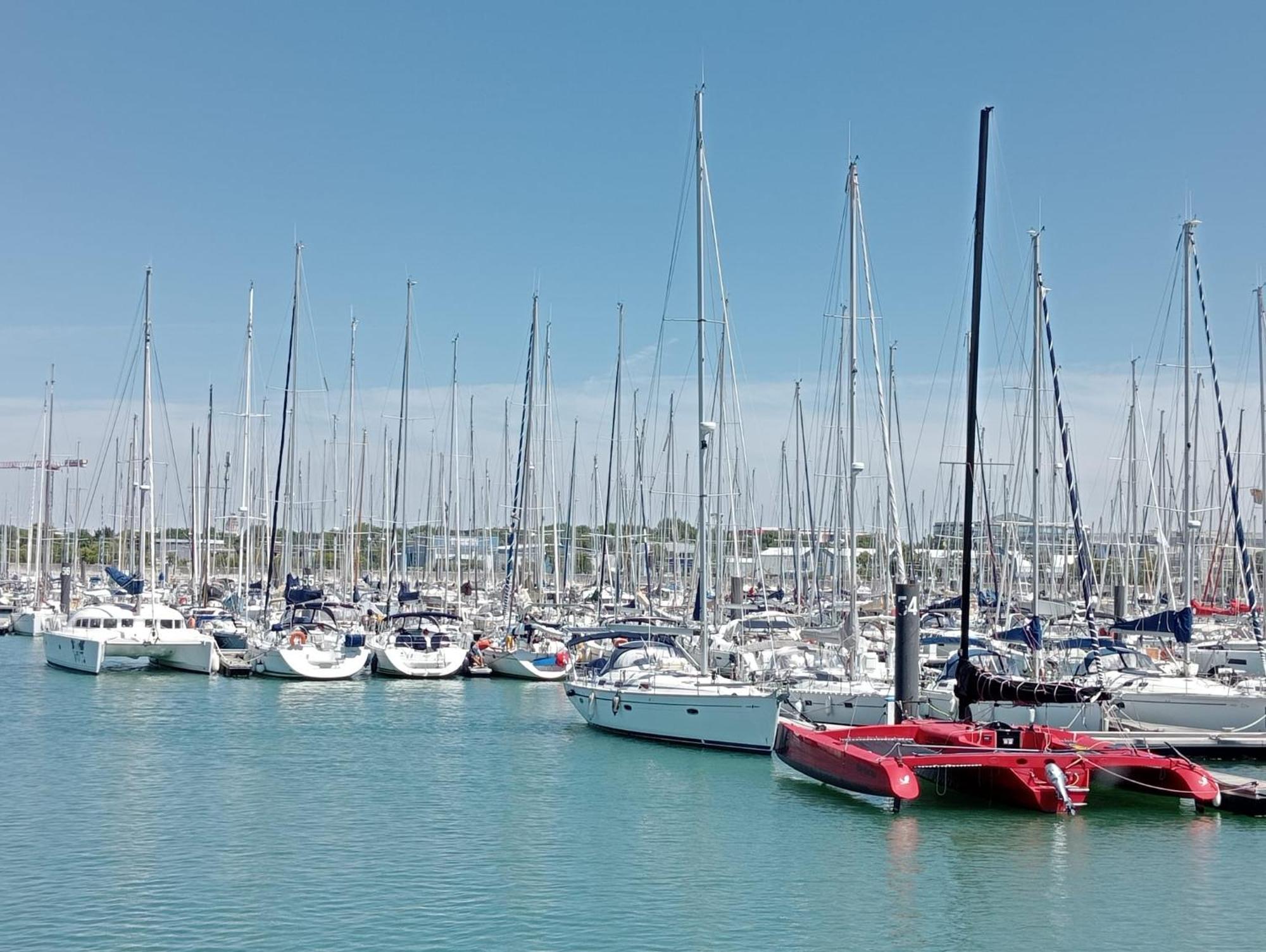 Ferienwohnung Les Arcades, T2 En Hypercentre La Rochelle  Exterior foto